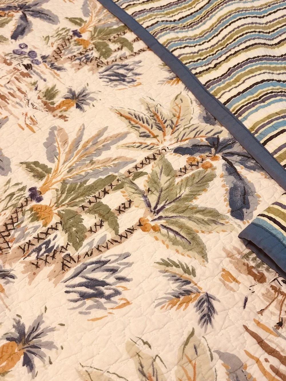 Coastal Bedding- 3pc set: Full/Queen Quilt w/shams